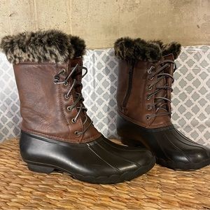 Sperry winter  Boot, faux Fur - Kid Youth Girls Size 5